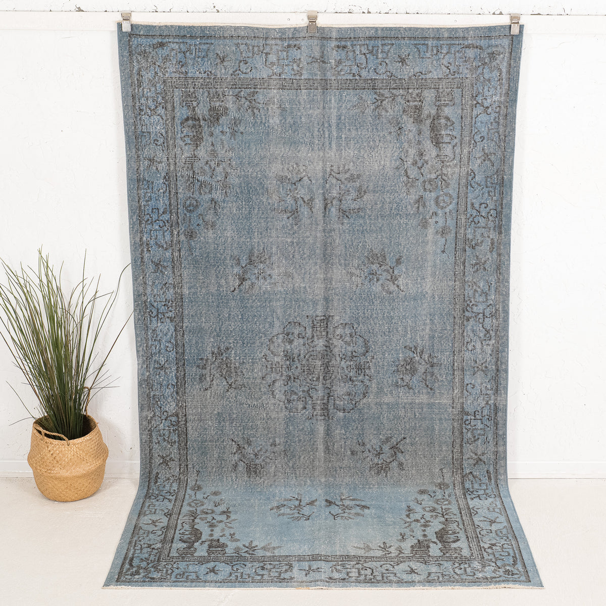 Emericinia - Vintage Turkish Area Rug