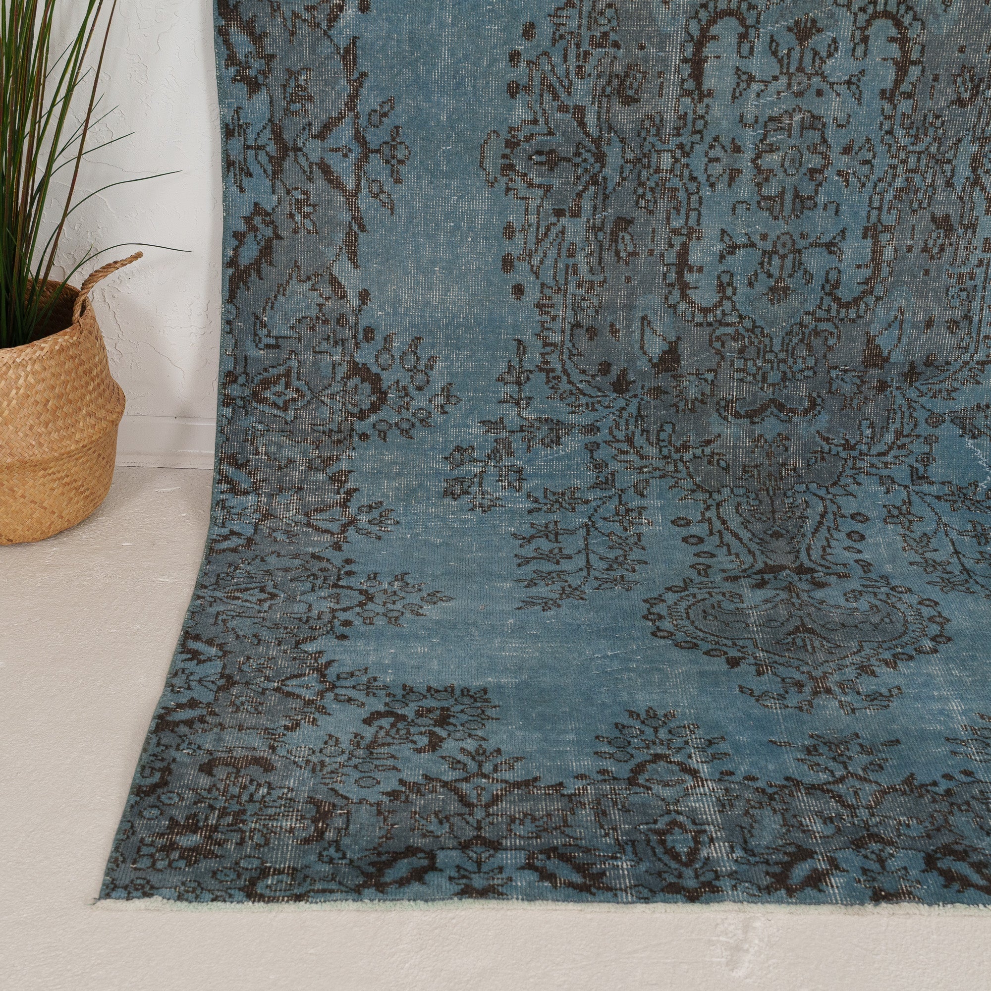 5' x 9' - Vintage Turkish Area Rug, Blue - Jolanta | Kuden Rugs