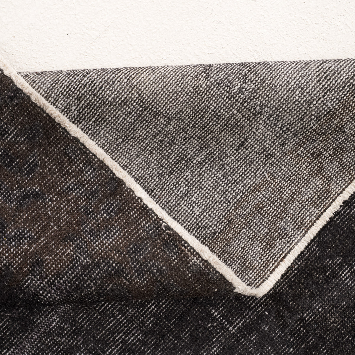 7x10 Black Area Rug