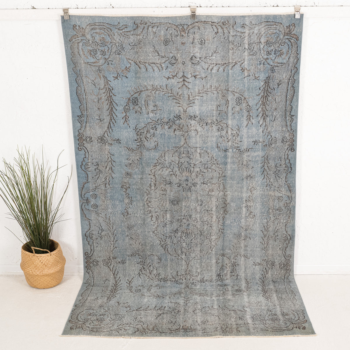 Melaninda - Vintage Turkish Area Rug