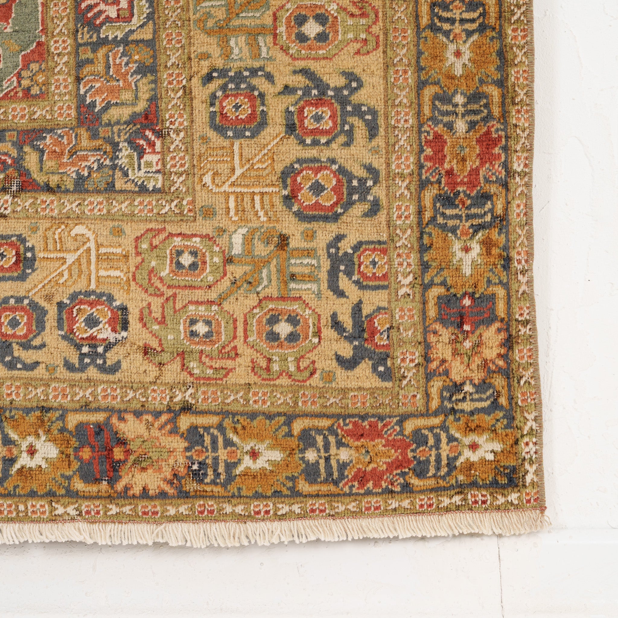 Medallion 4x6 Area Rug