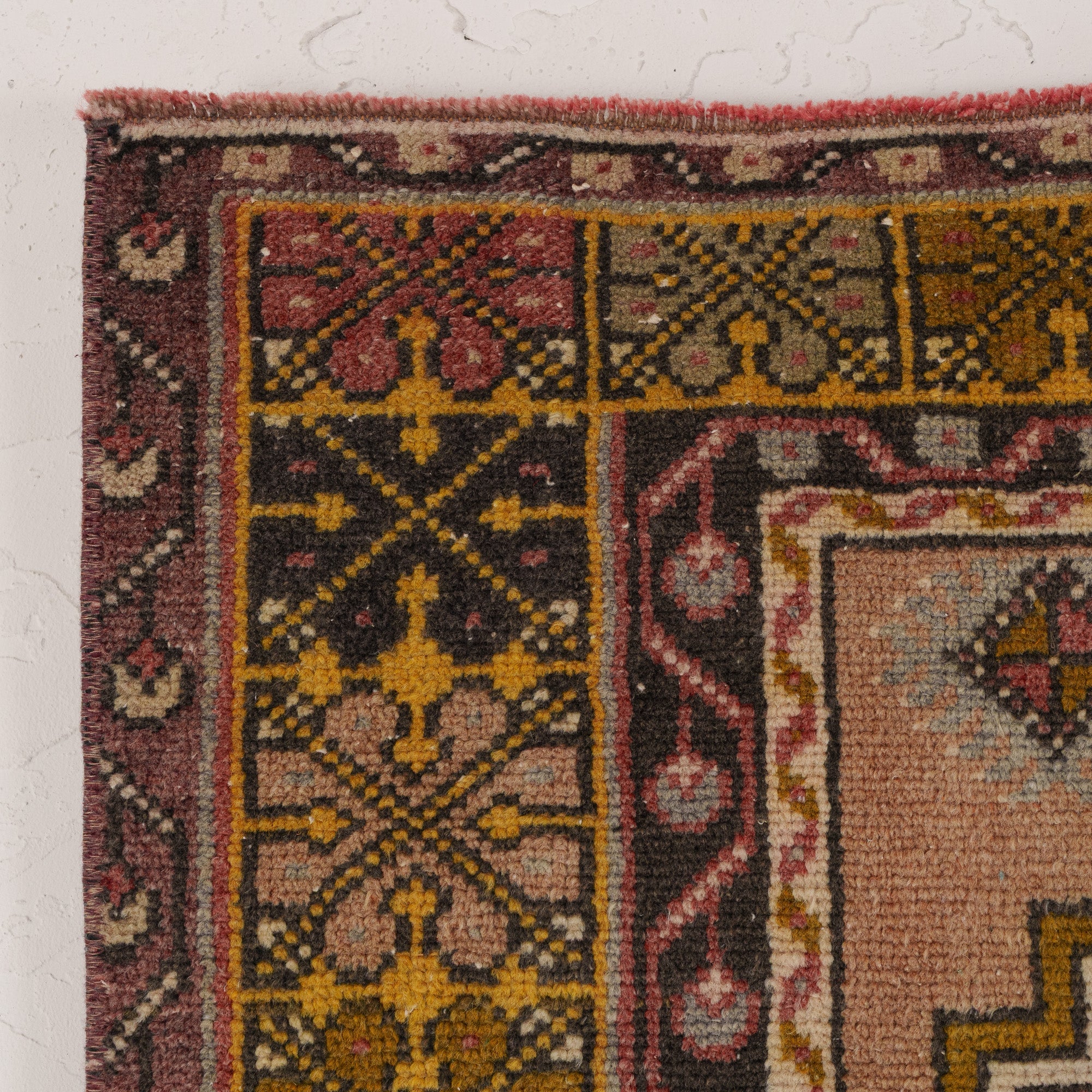 Geometric 3x6 Area Rug