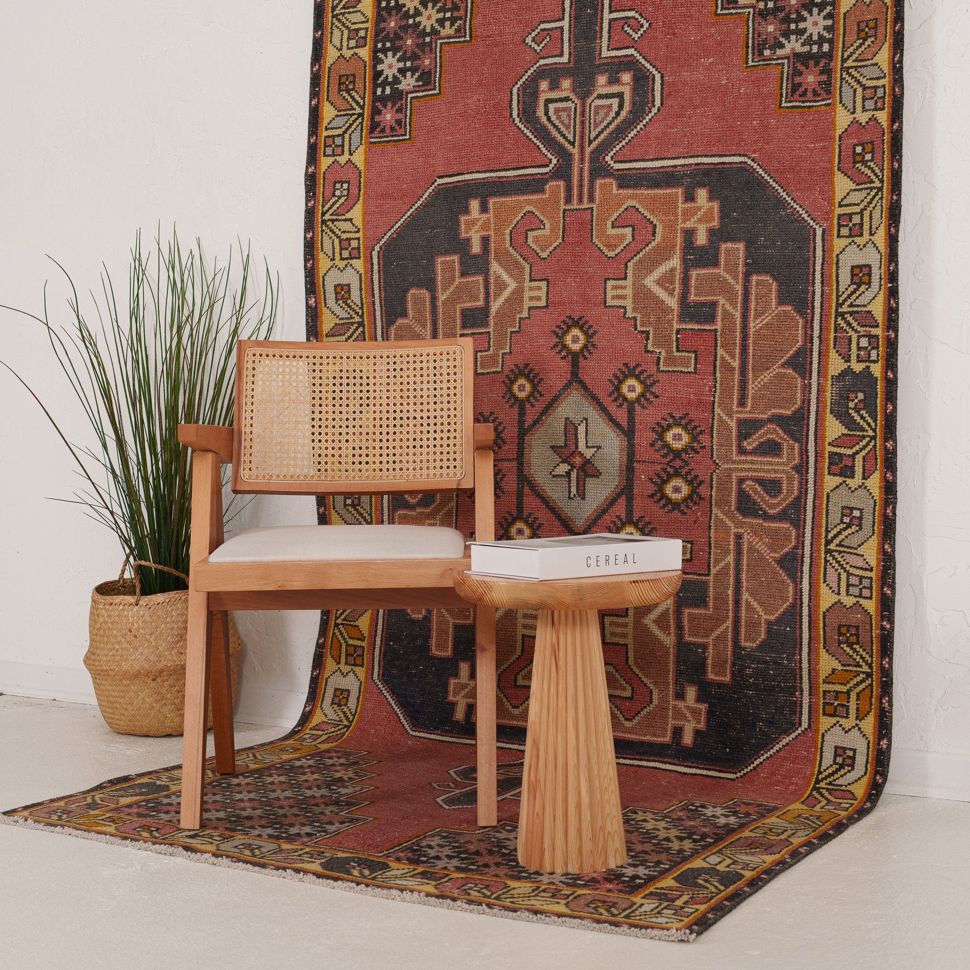 4' x 9' - Vintage Turkish Area Rug, Pink - Lorinia | Kuden Rugs