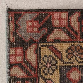 Geometric 4x9 Runner Rug