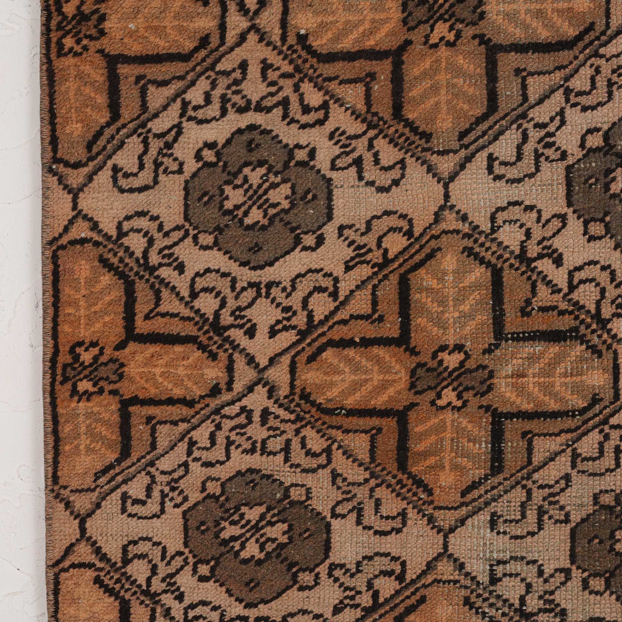 Hibernoria - Vintage Turkish Area Rug