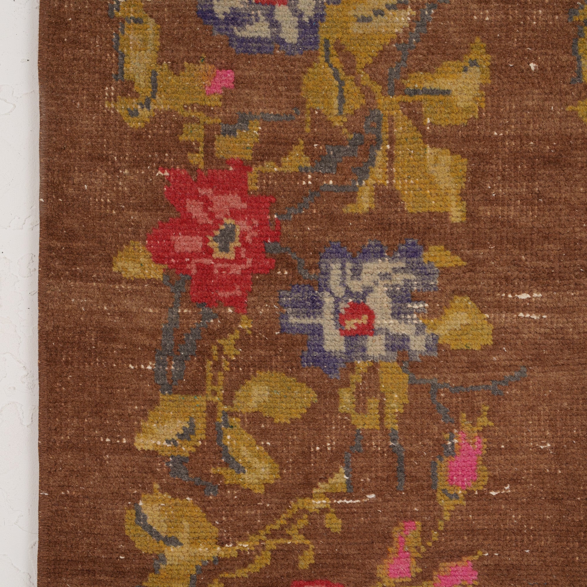 Hermoris - Vintage Turkish Area Rug