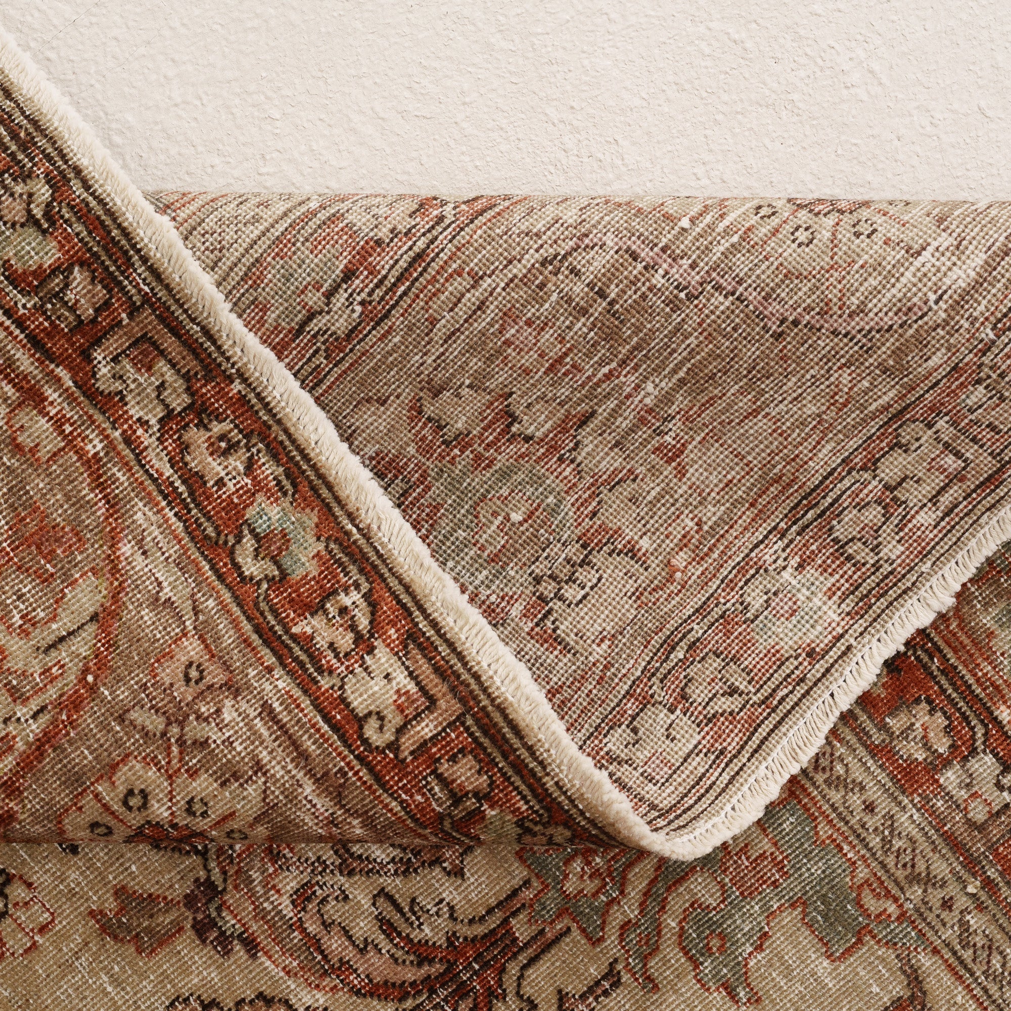 7x10 Beige Area Rug