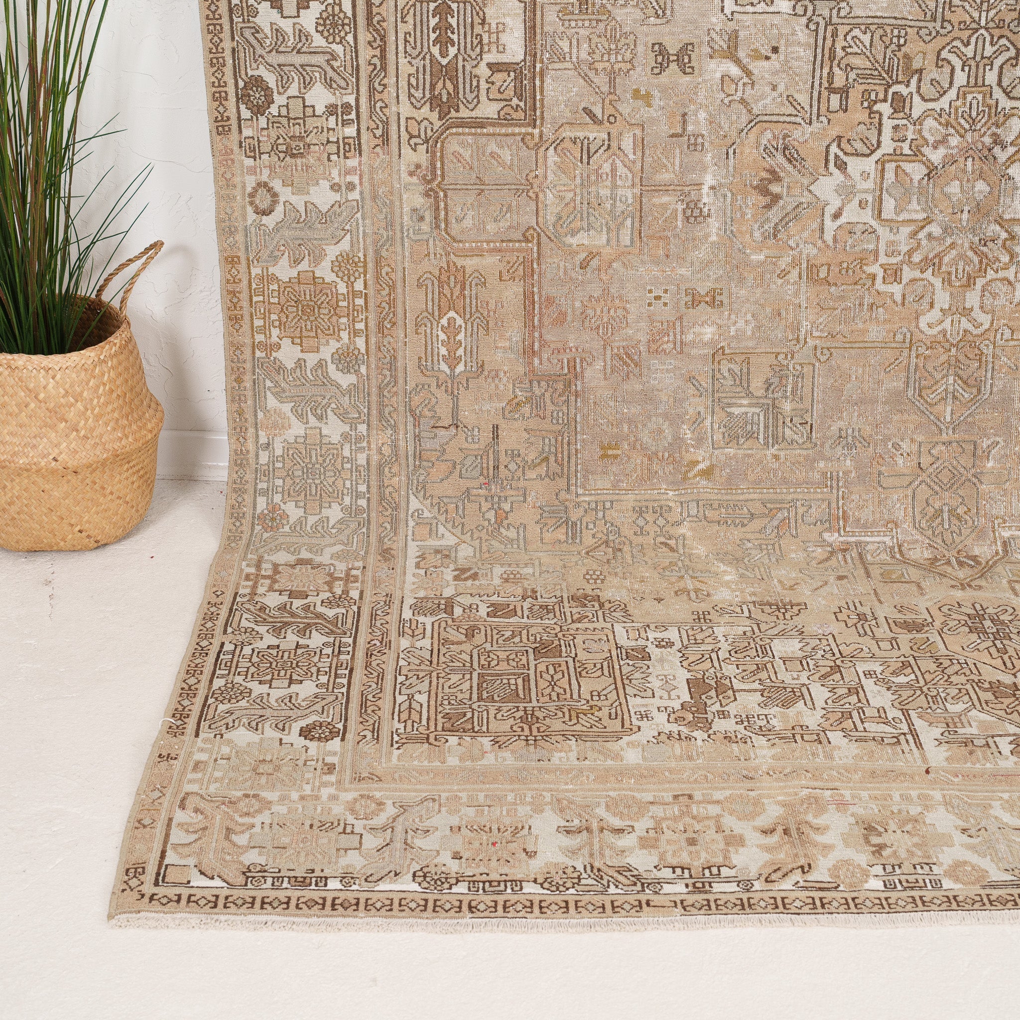 7x9 Persian Rug