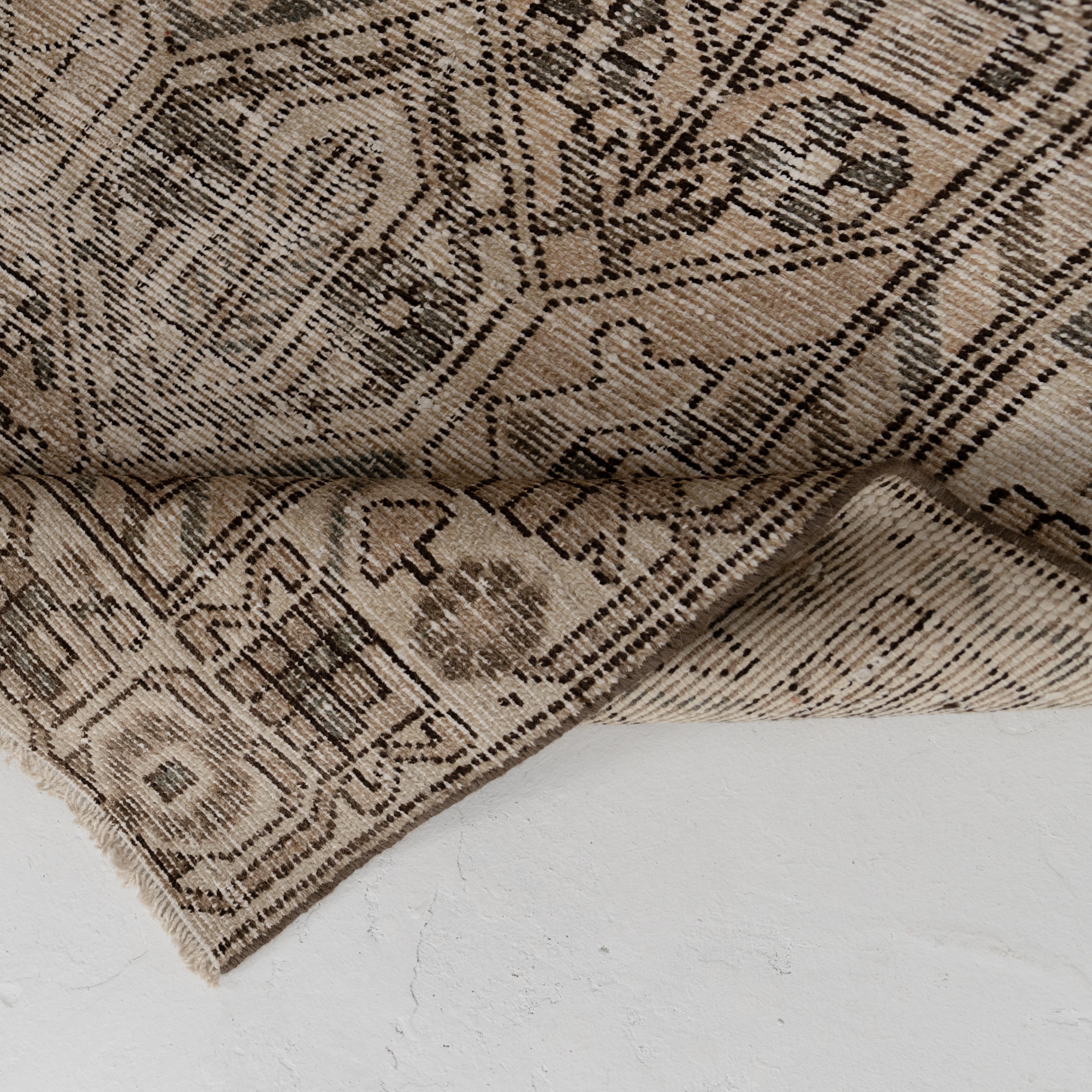 Sonel - Turkish Rug, Vintage Charm for Modern Spaces