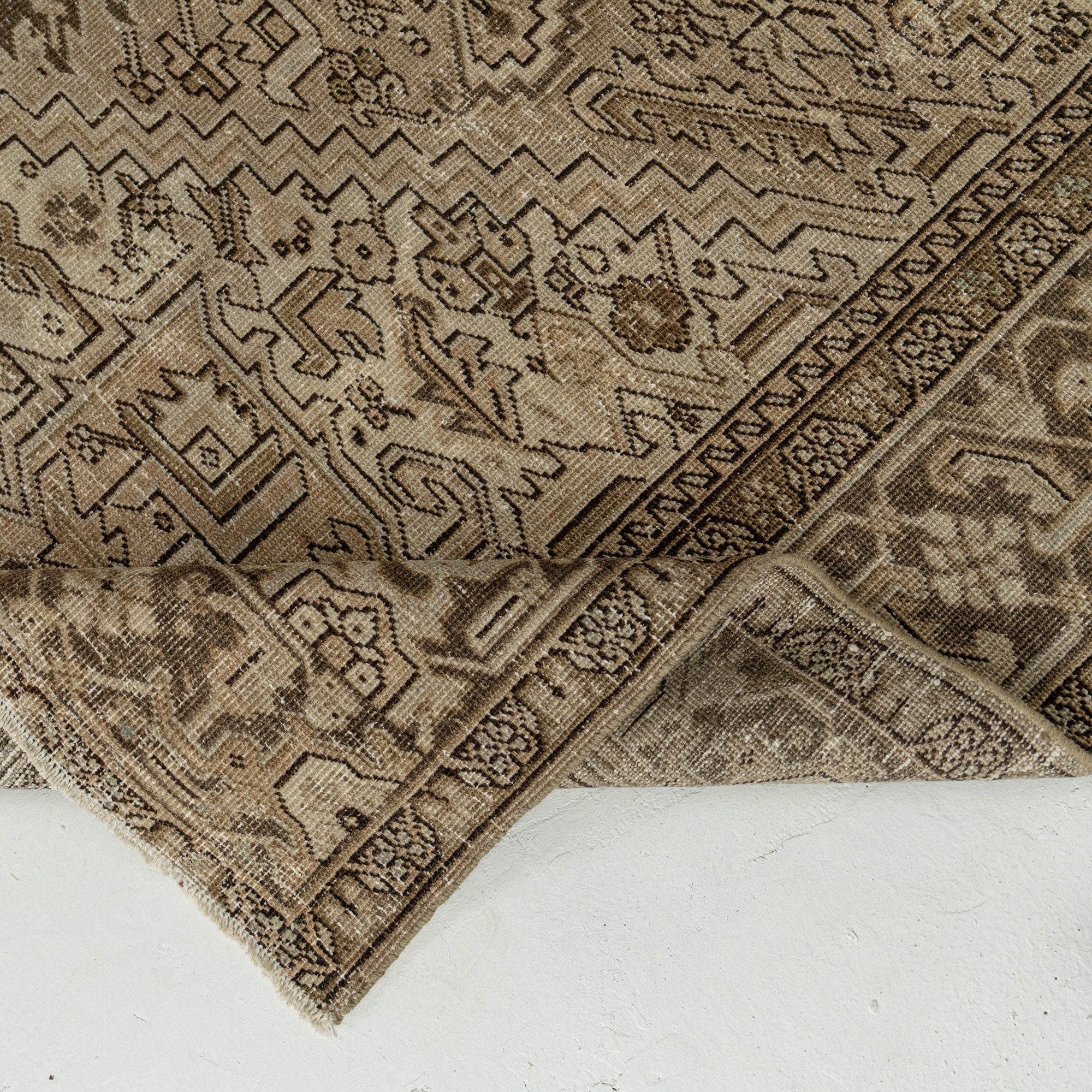 Eustacia - Turkish Rug, Authentic and Vintage