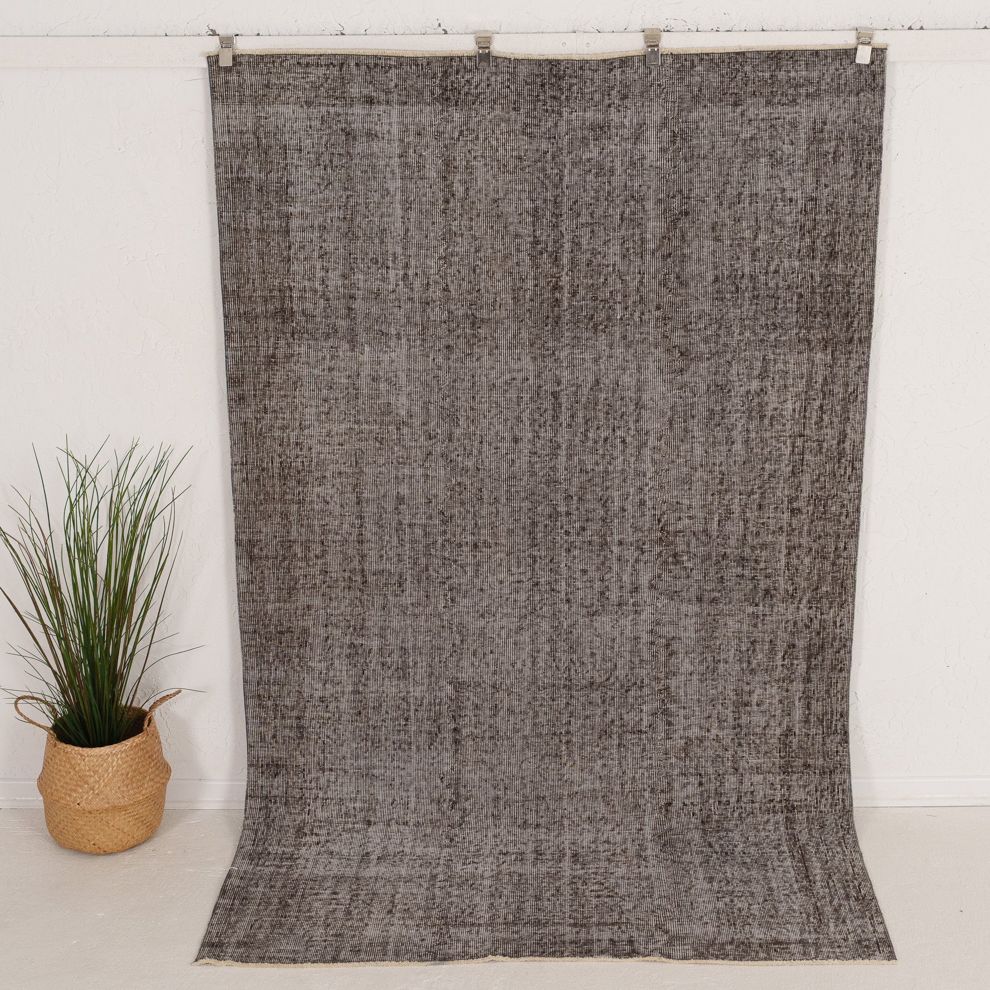 Laverninia - Vintage Turkish Area Rug