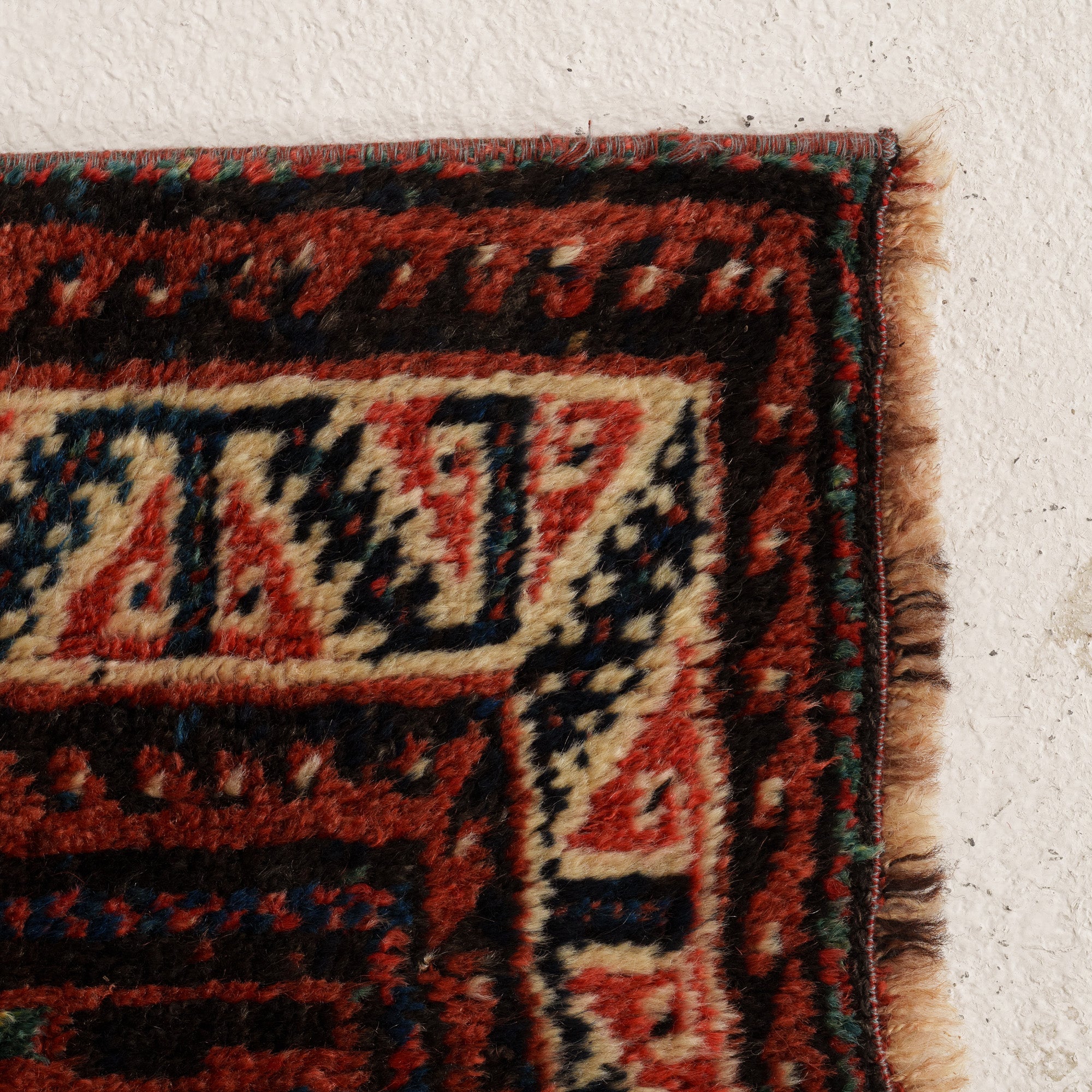 Geometric 4x7 Area Rug
