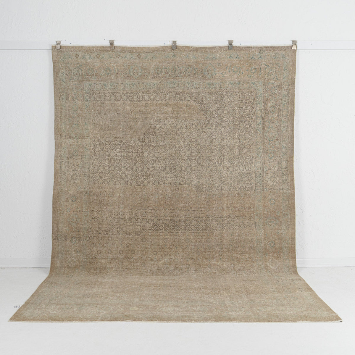 beige vintage 7x10 area rug - perfect for the living room, bedroom, office, entryway, kitchen