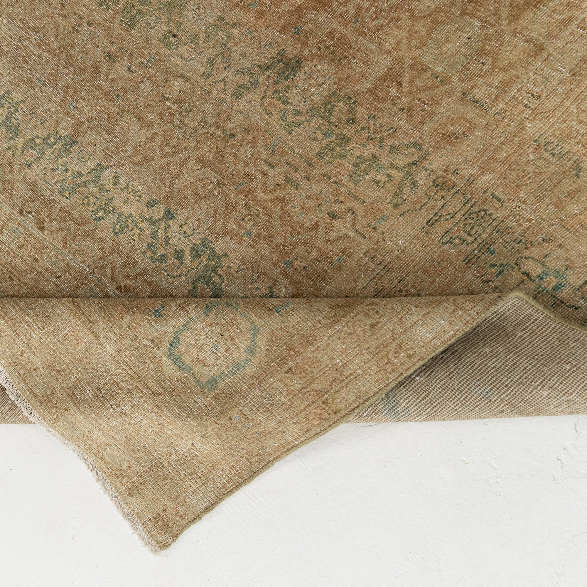 Ninora - Authentic Persian Rug, Artisan Designed