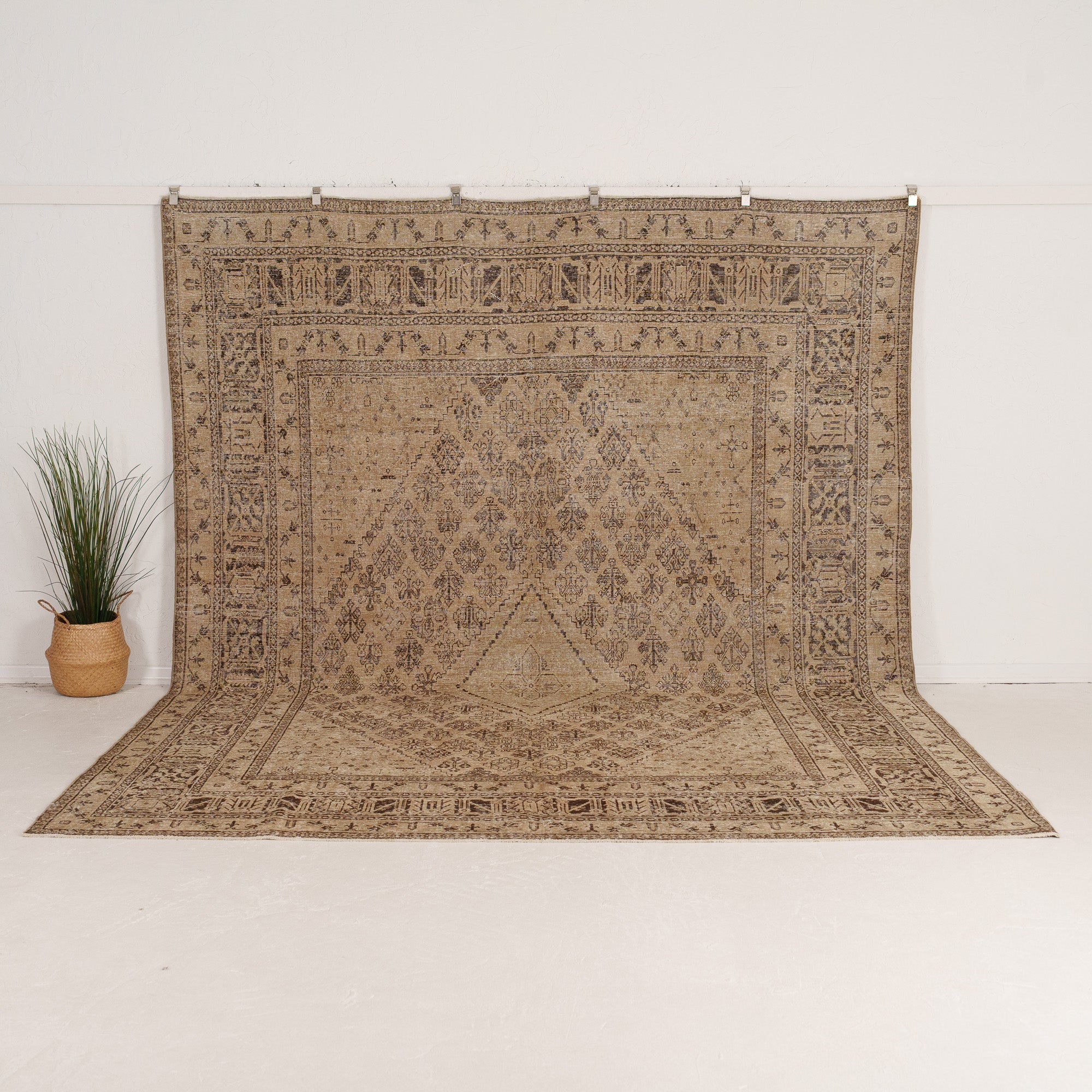 Handmade Persian Area Rug