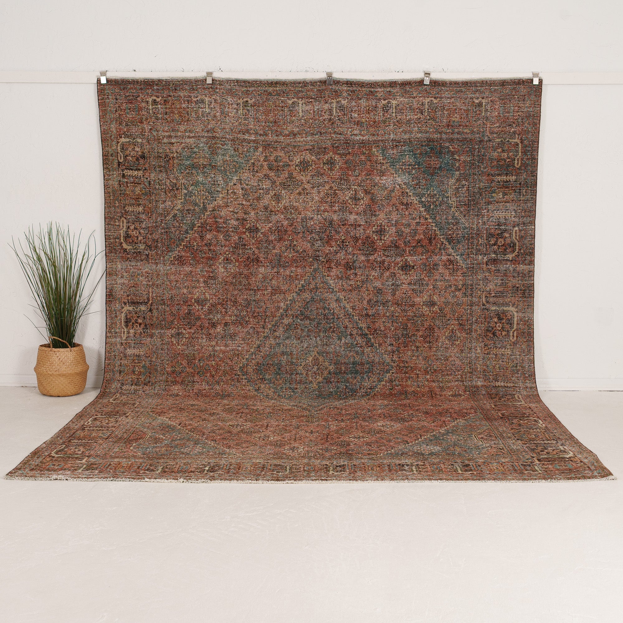 Handmade Persian Area Rug