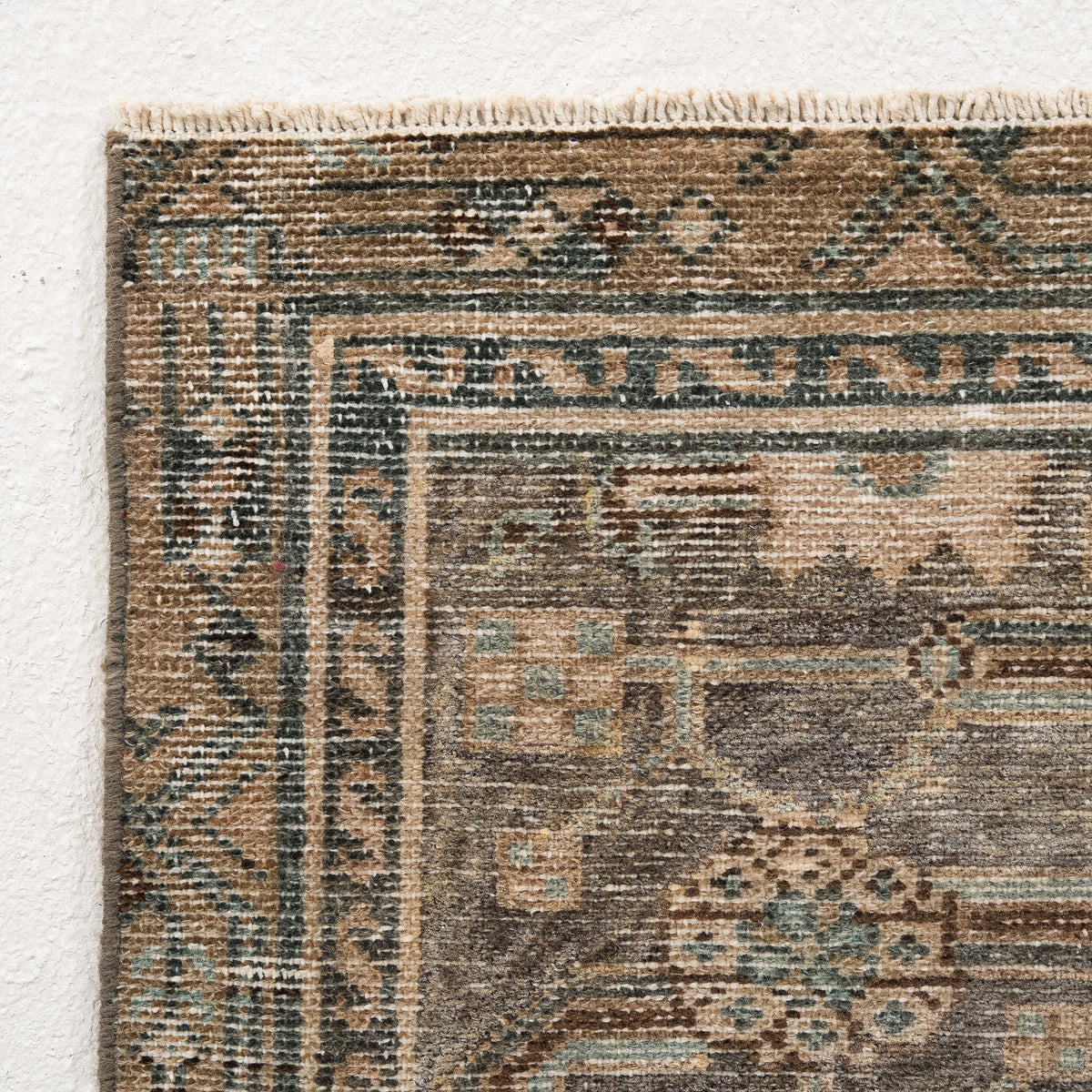 Allover 3x9 Runner Rug
