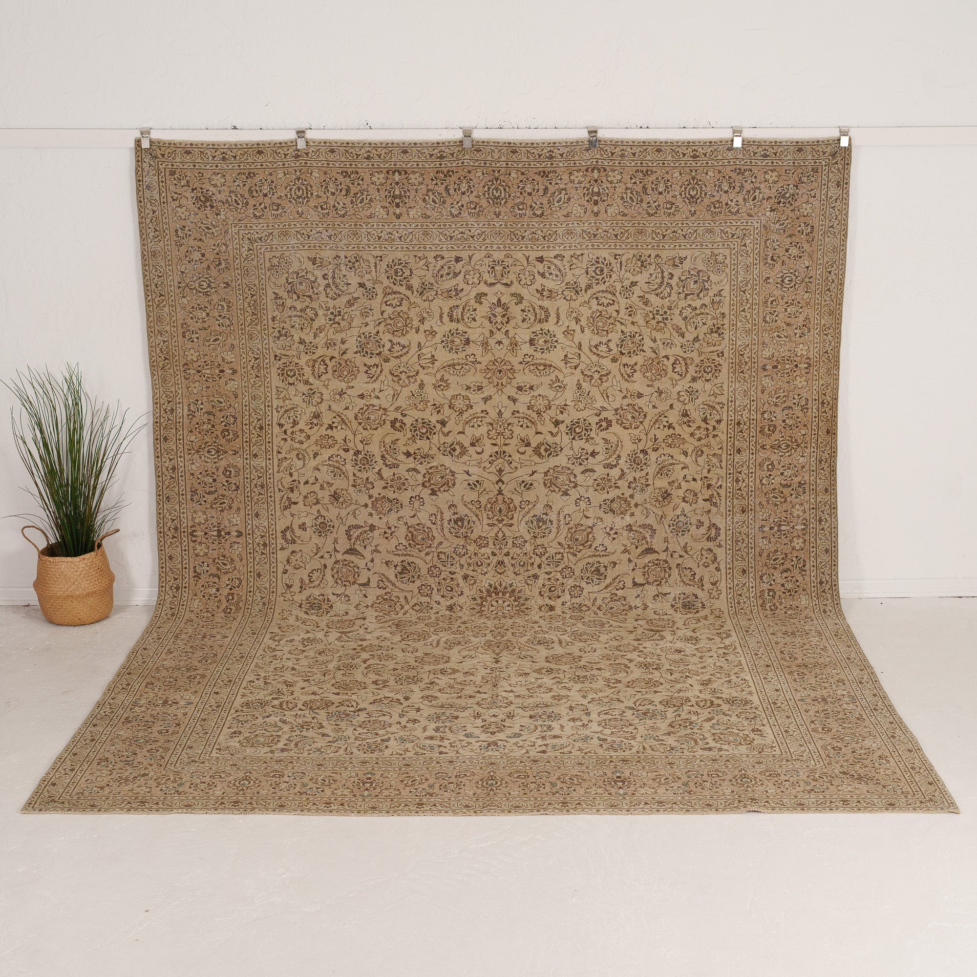 Carbinda - Vintage Persian Area Rug