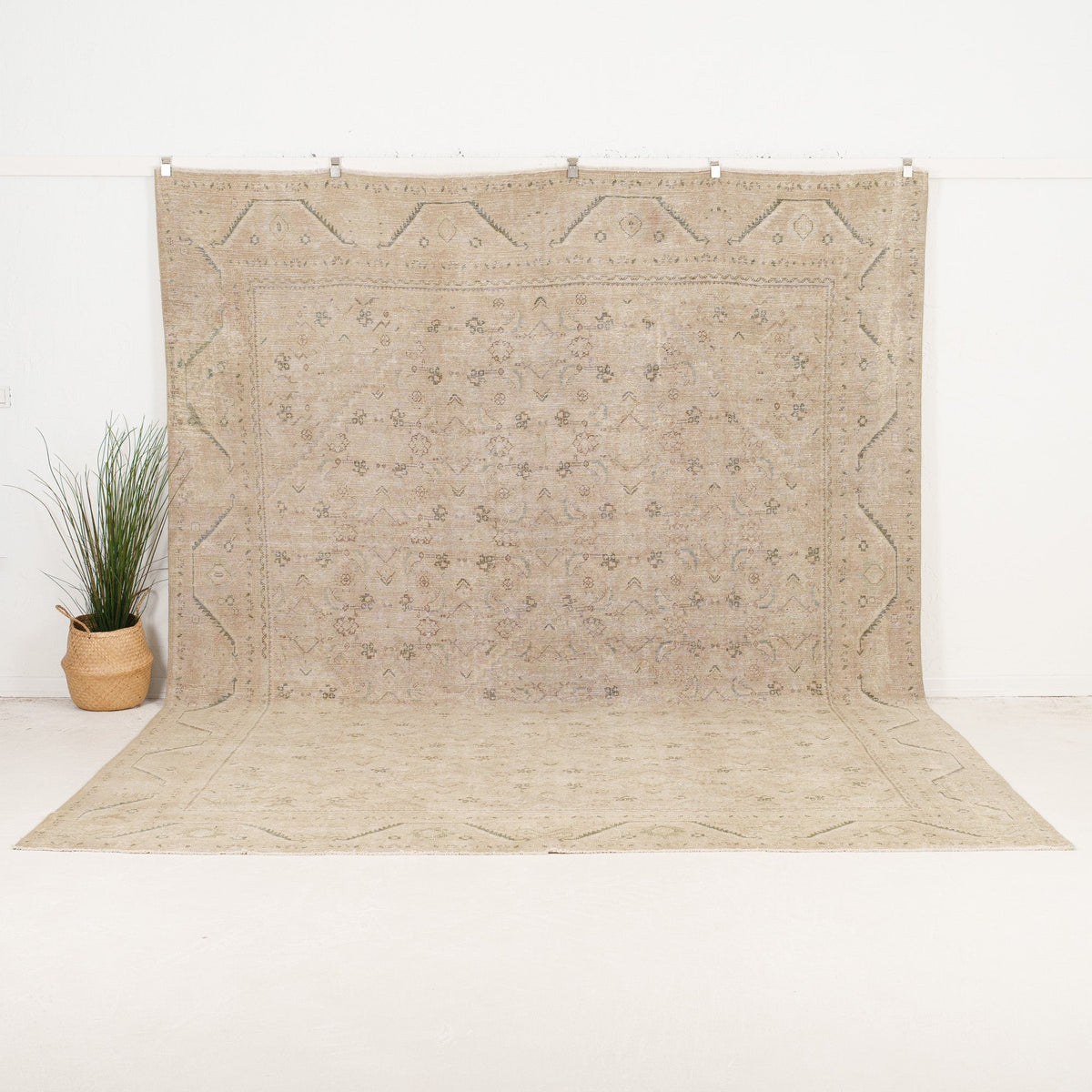 Handmade Persian Area Rug
