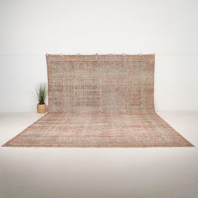 Ubavora - Vintage Persian Area Rug