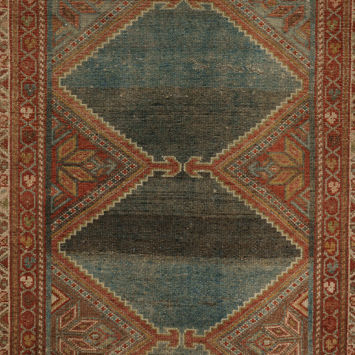 3x9 Vintage Rug