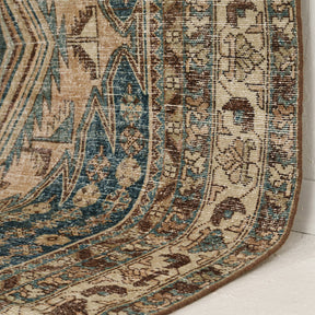 Radalvinda - Vintage Persian Area Rug