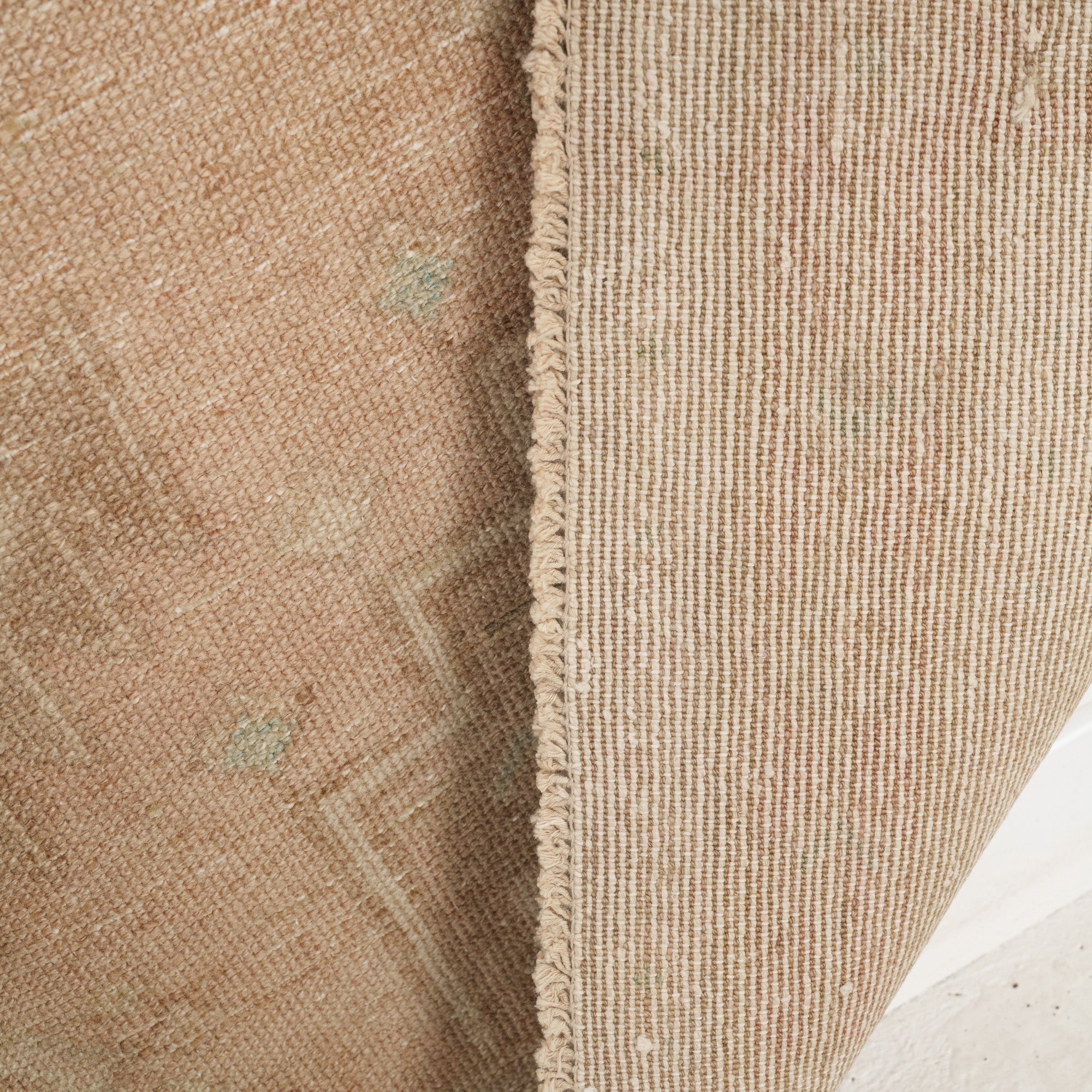 Osvinia - Vintage Persian Area Rug