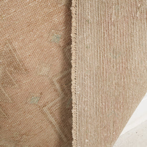 Osvinia - Vintage Persian Area Rug