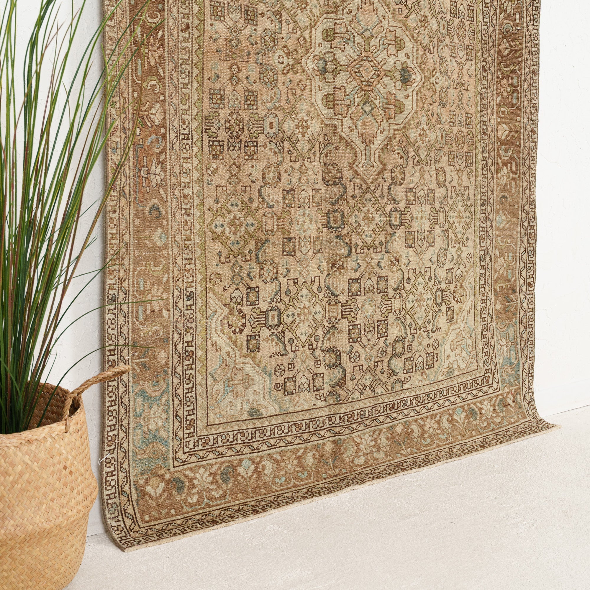 Alluvie - Vintage Persian Area Rug
