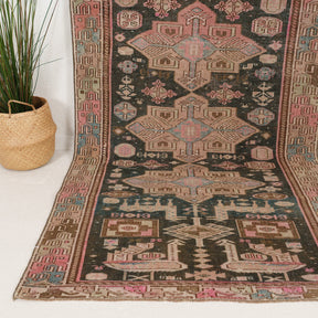 Uvaldavinda - Vintage Persian Area Rug