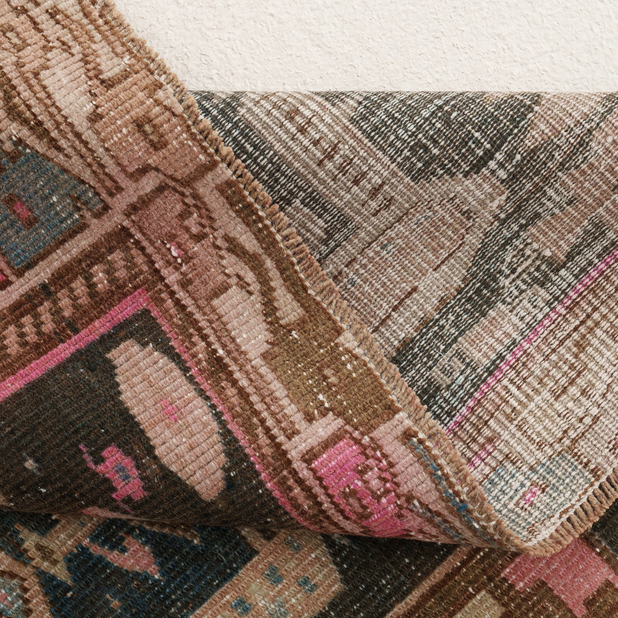 Uvaldavinda - Vintage Persian Area Rug