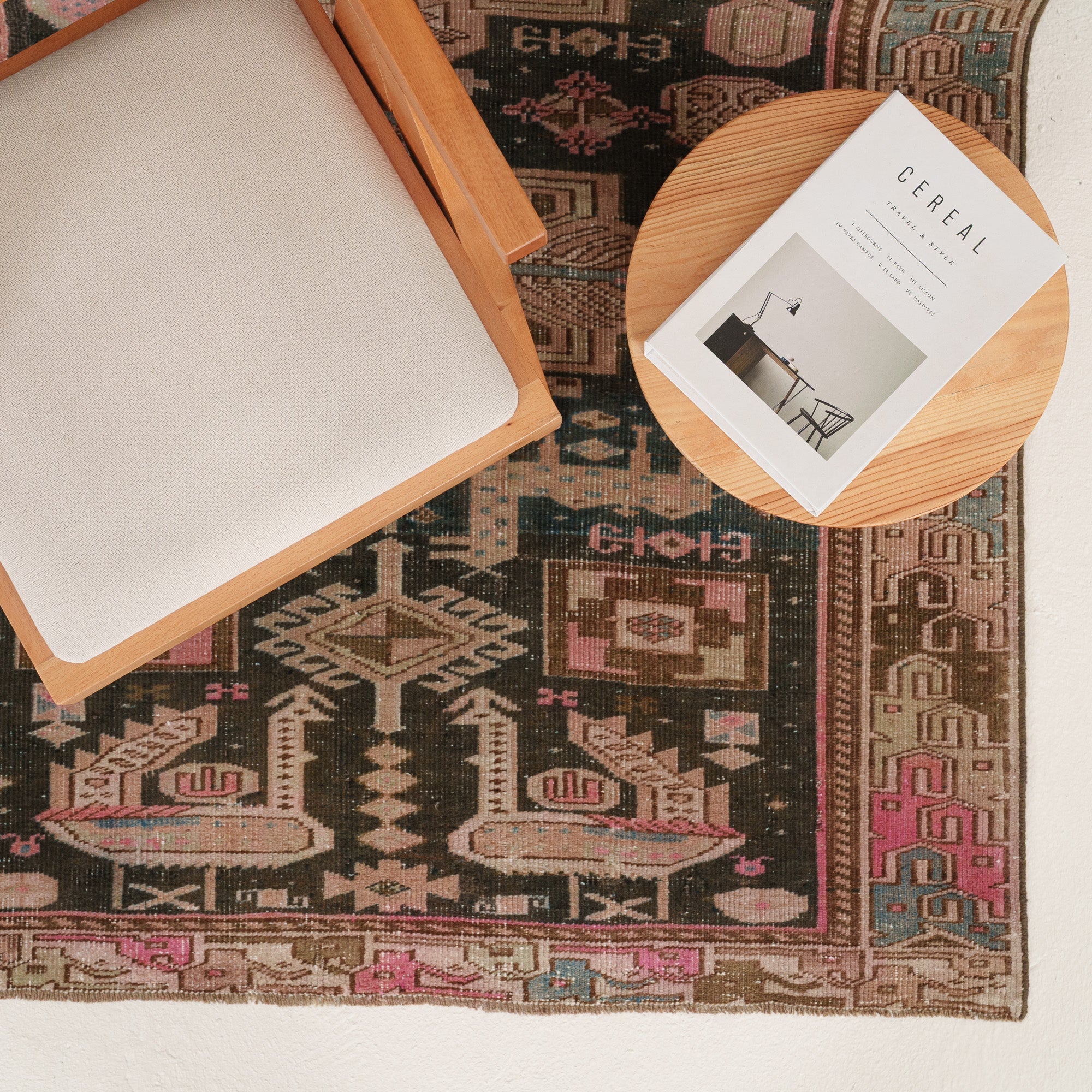 Uvaldavinda - Vintage Persian Area Rug