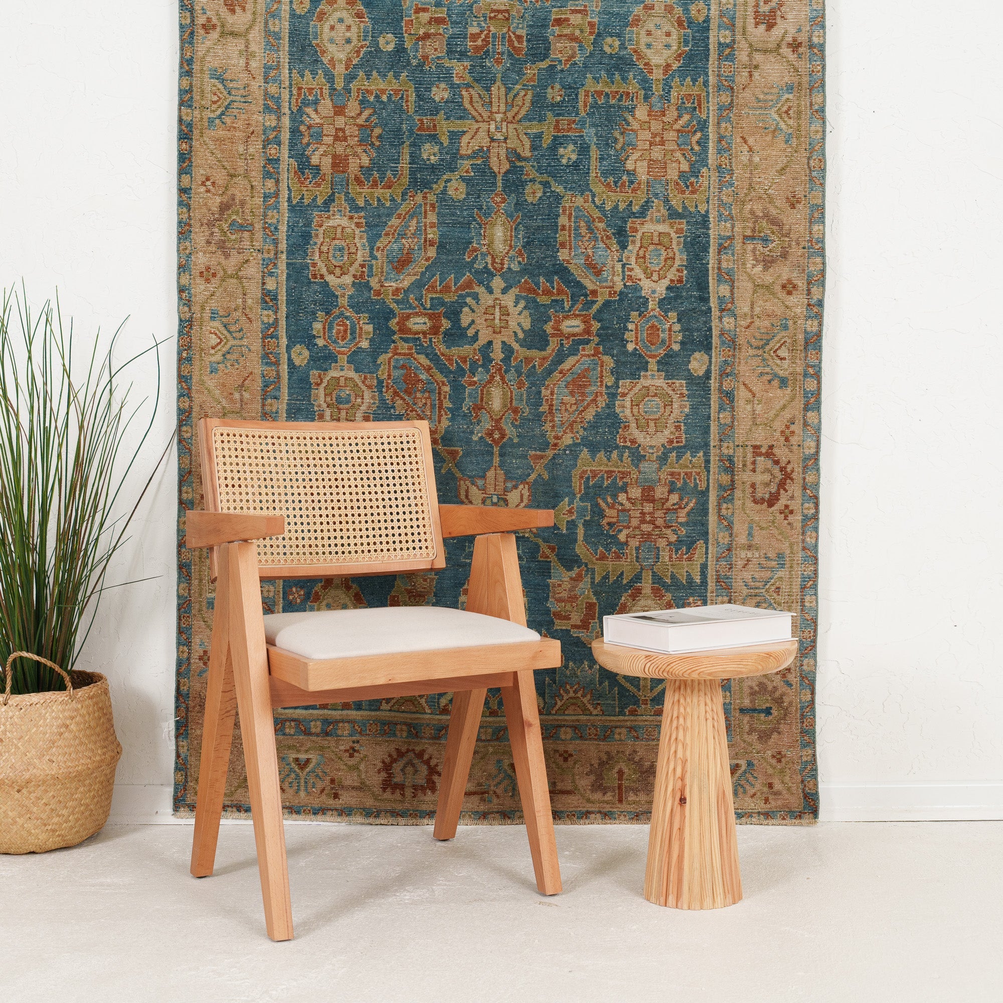 Almodis - Vintage Persian Small Rug