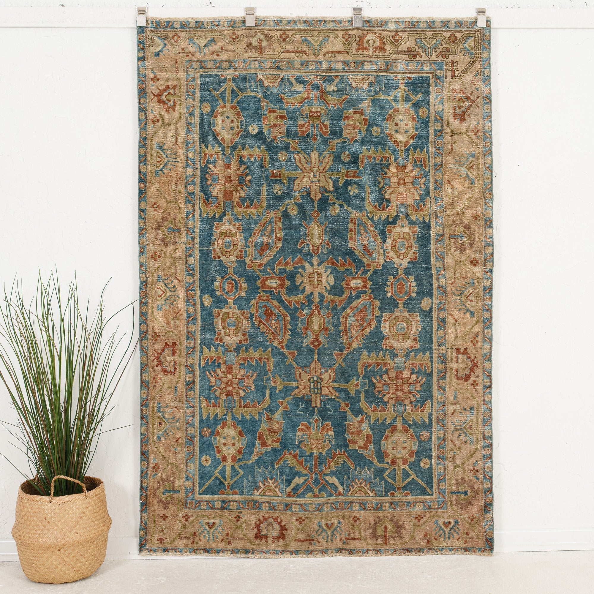 Almodis - Vintage Persian Small Rug