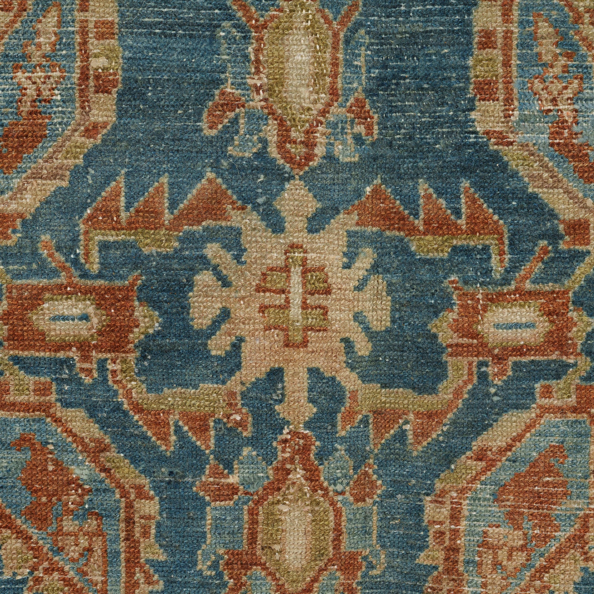 Almodis - Vintage Persian Small Rug