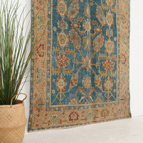 Almodis - Vintage Persian Small Rug