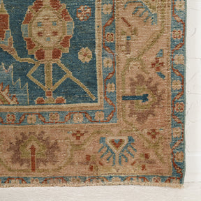 Almodis - Vintage Persian Small Rug