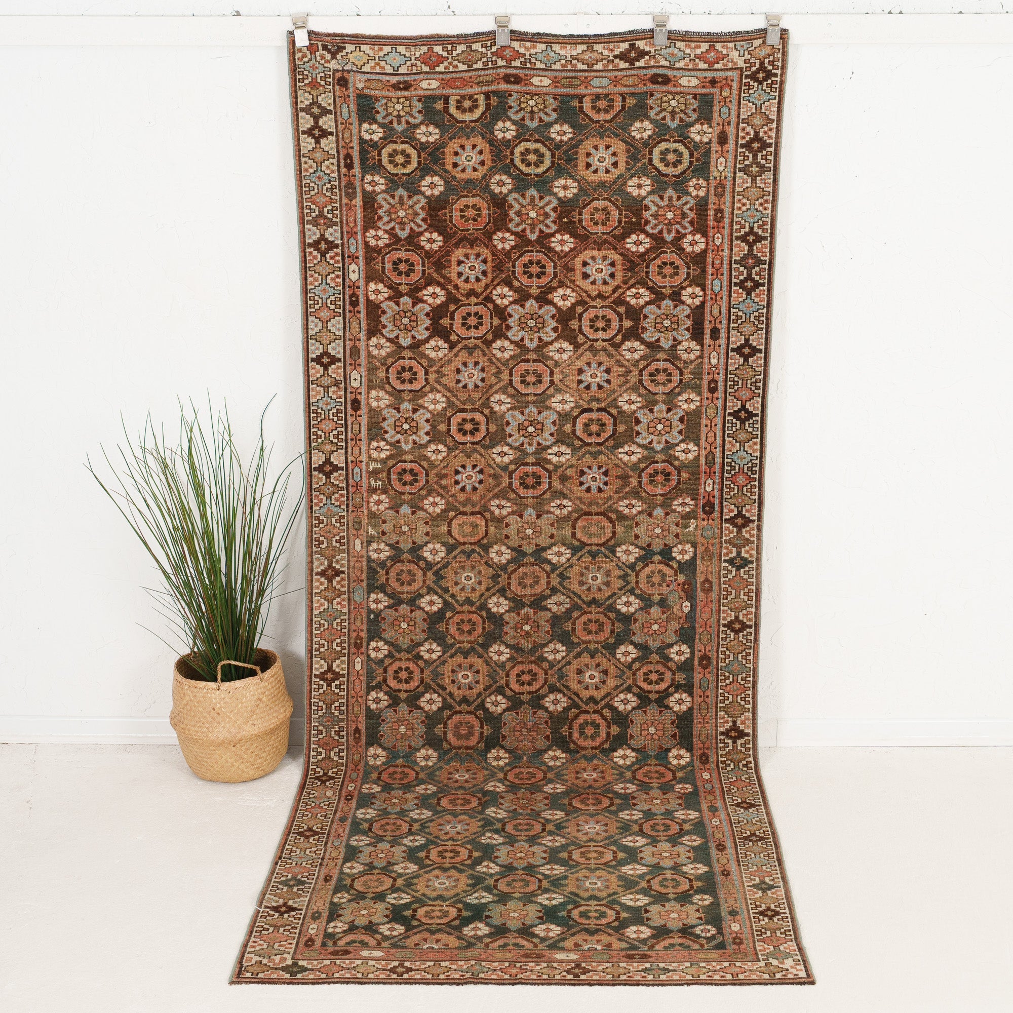 Bedrusa - Vintage Persian Area Rug