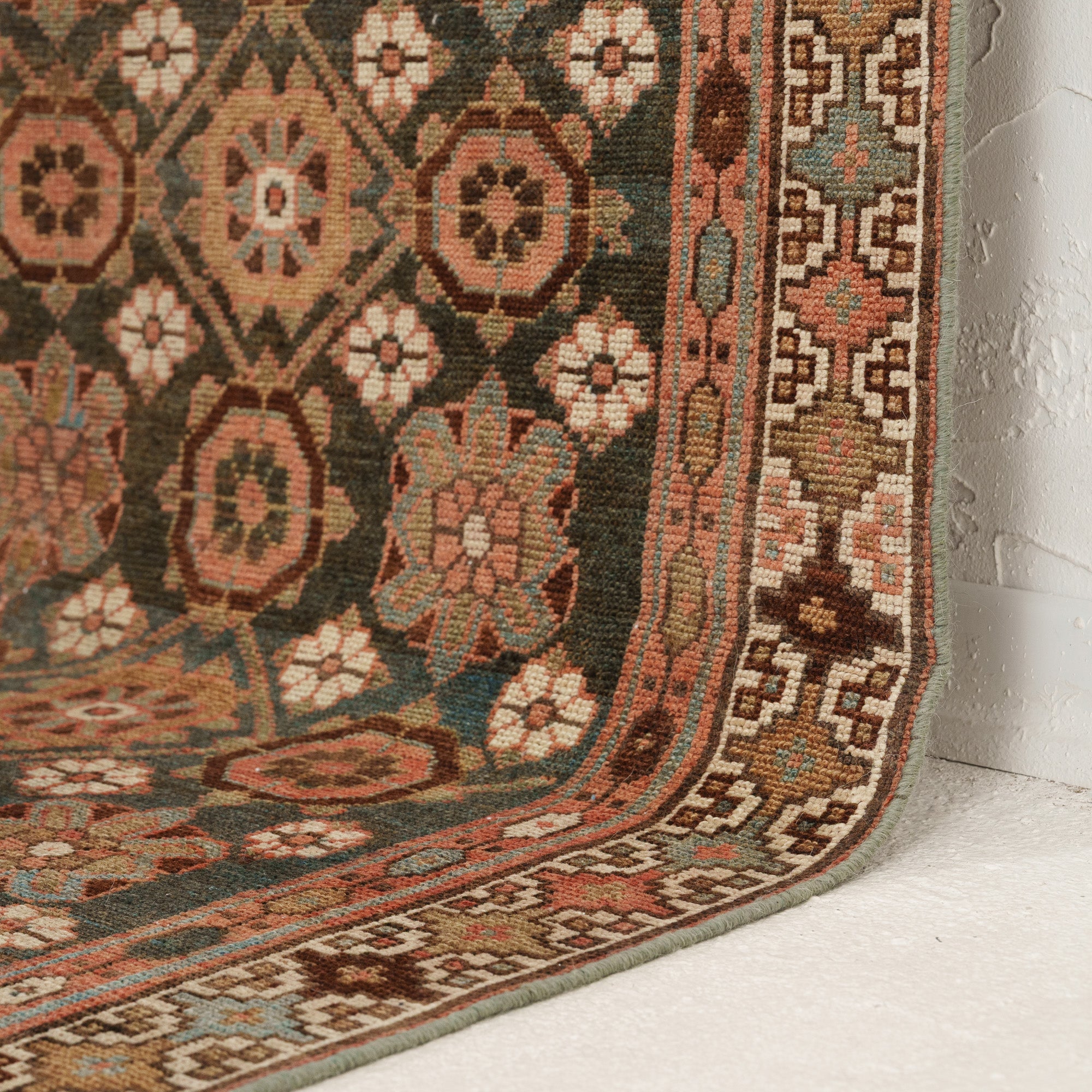 Bedrusa - Vintage Persian Area Rug