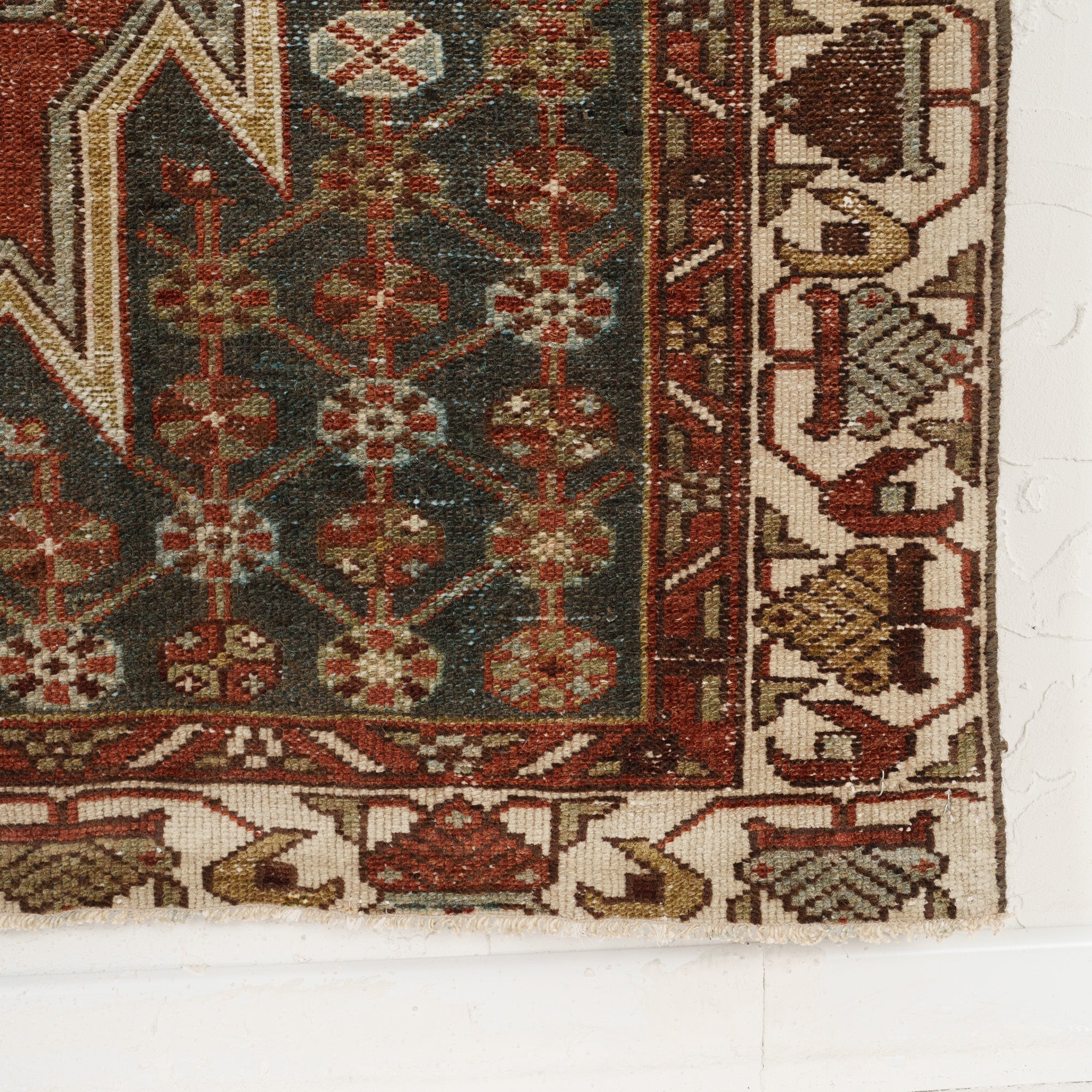 Alneda - Vintage Persian Small Rug