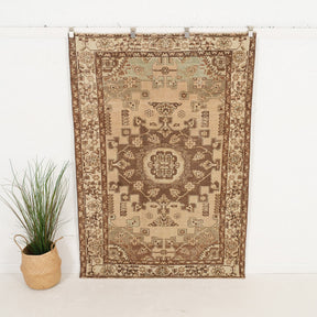 Aldswinne - Vintage Persian Area Rug