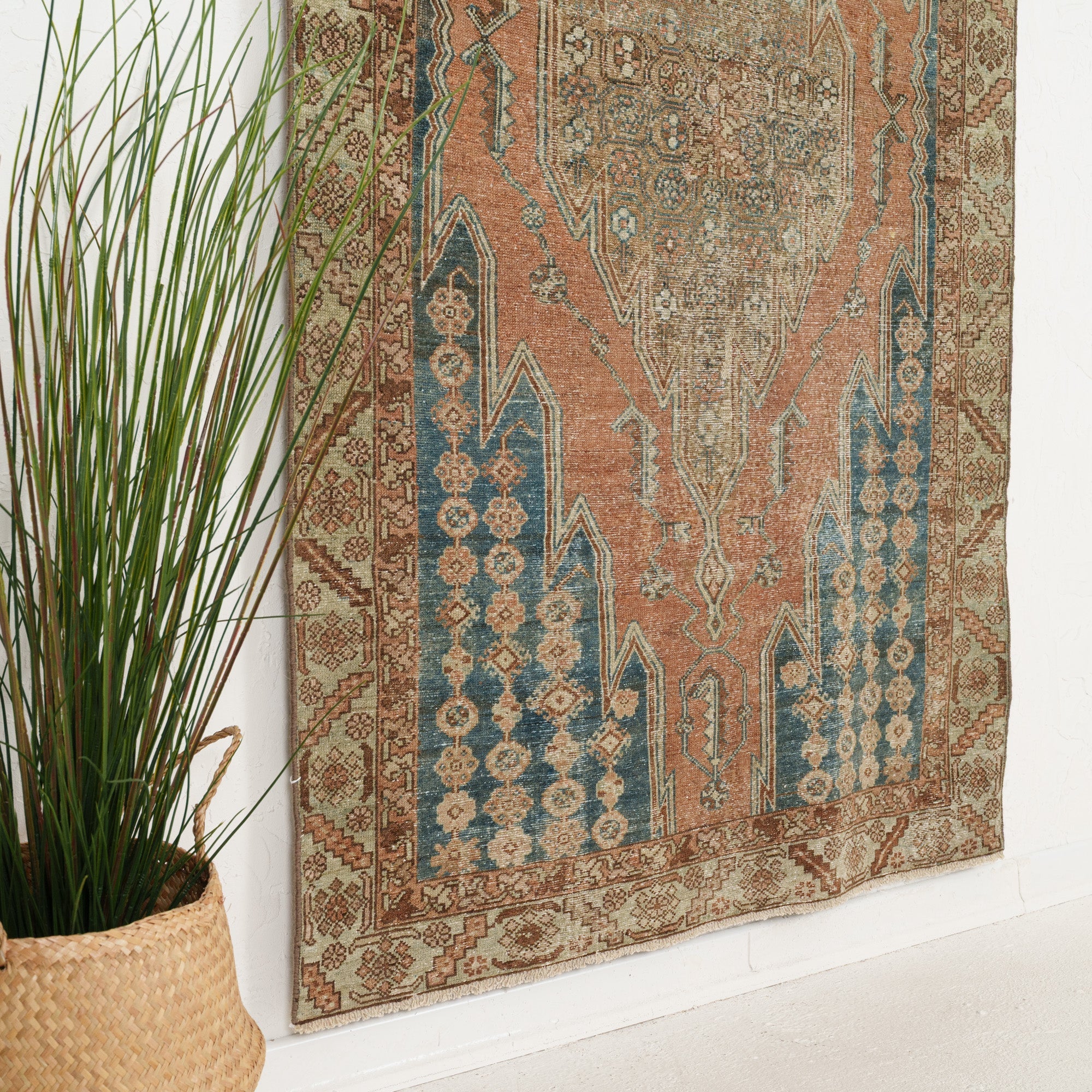 Alfhildr - Vintage Persian Small Rug