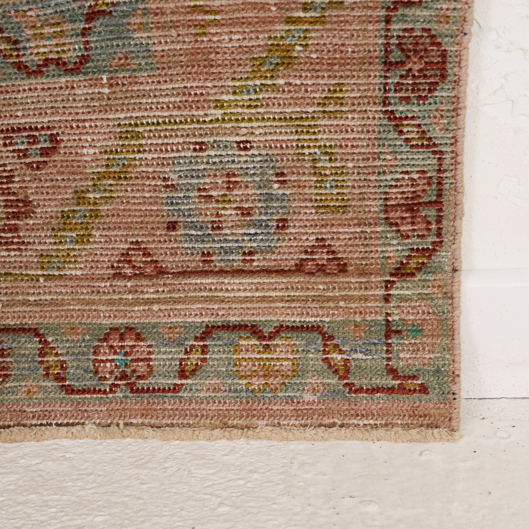 Medallion 4x7 Area Rug