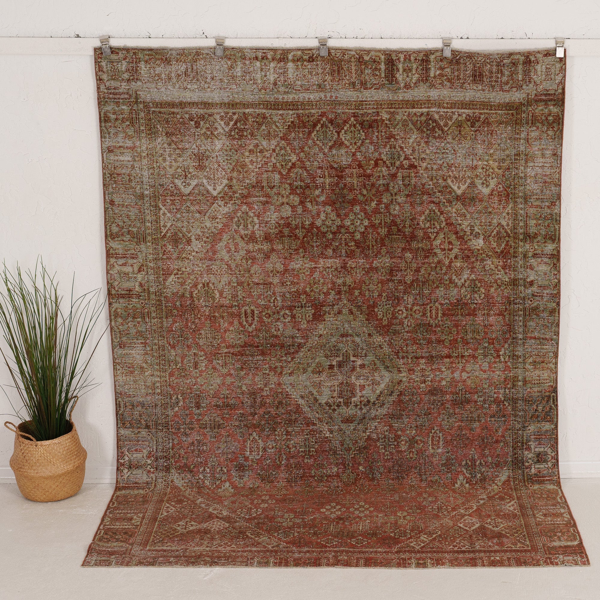 Editina - Vintage Persian Area Rug