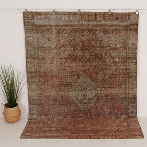Editina - Vintage Persian Area Rug