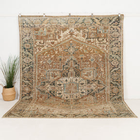 Handmade Persian Area Rug