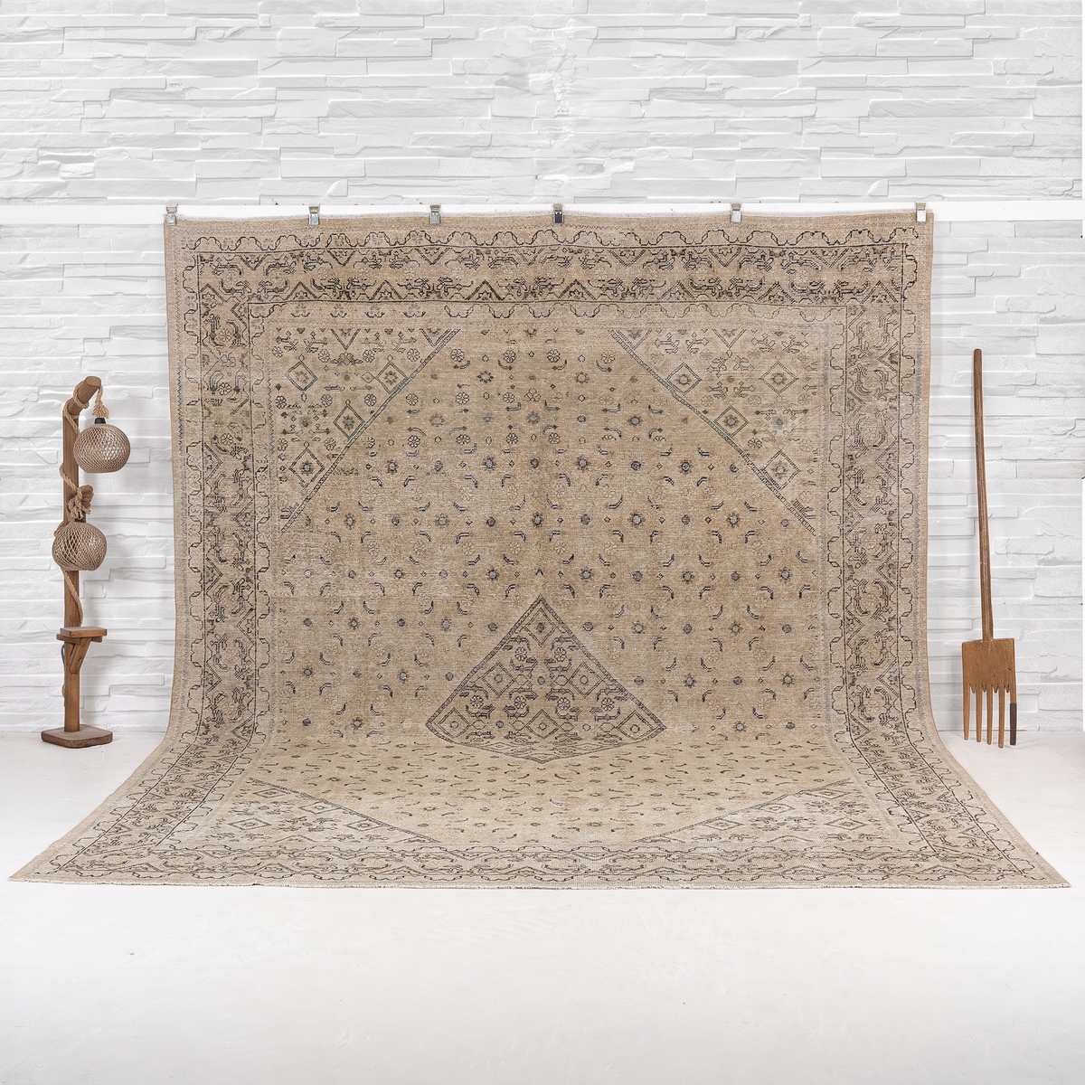 Handmade Persian Area Rug