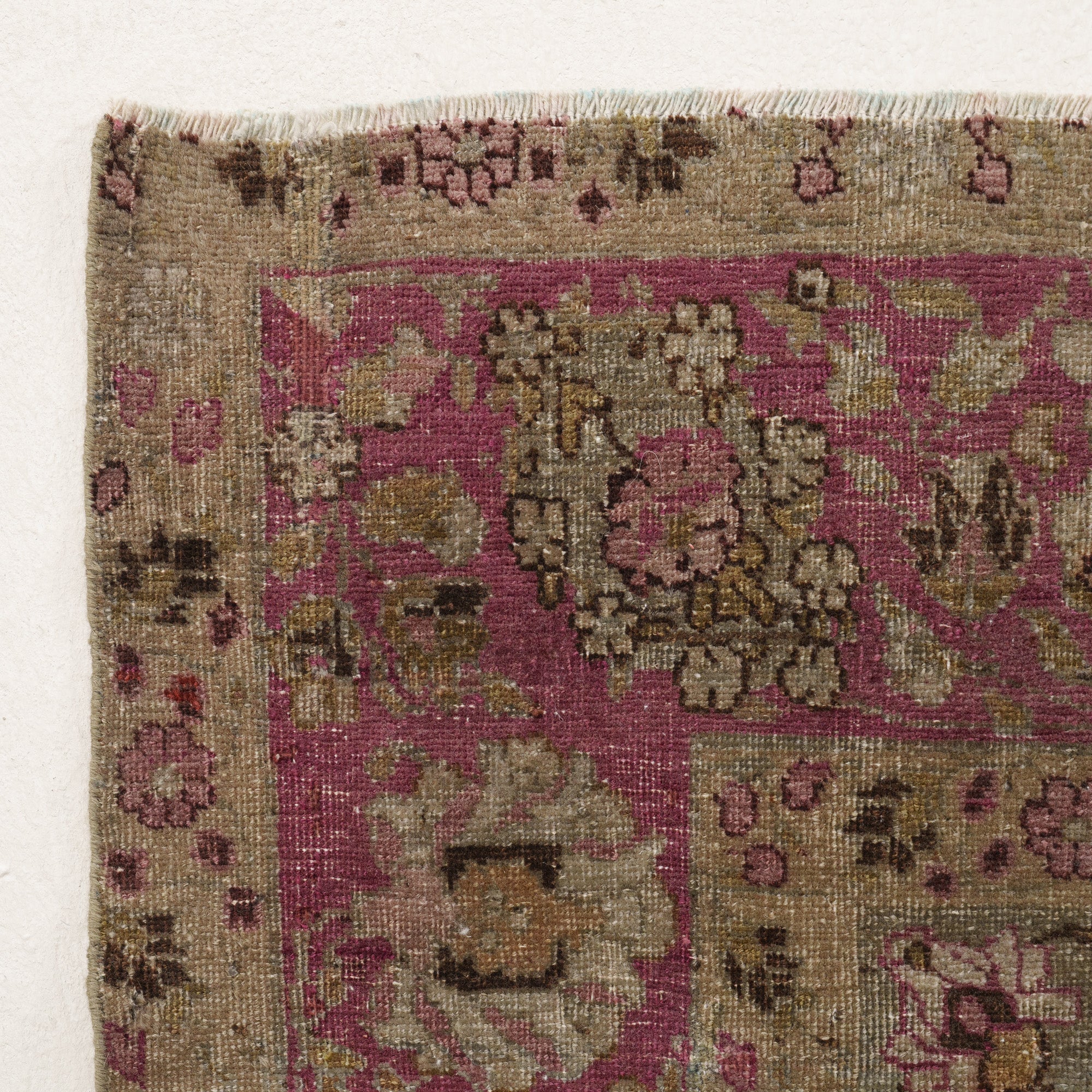Medallion 8x11 Area Rug