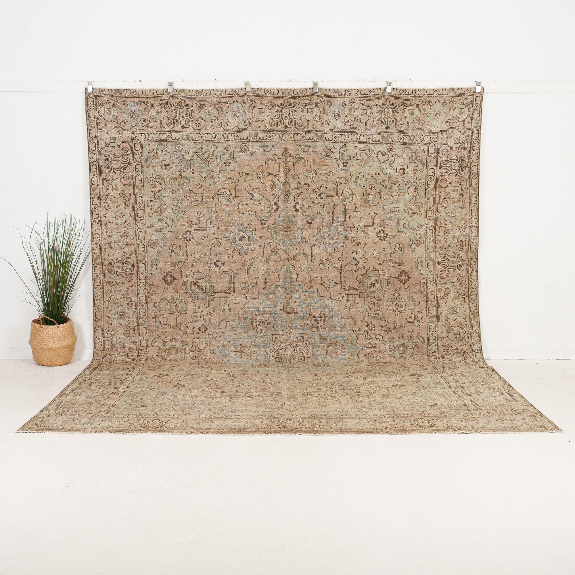 Handmade Persian Area Rug