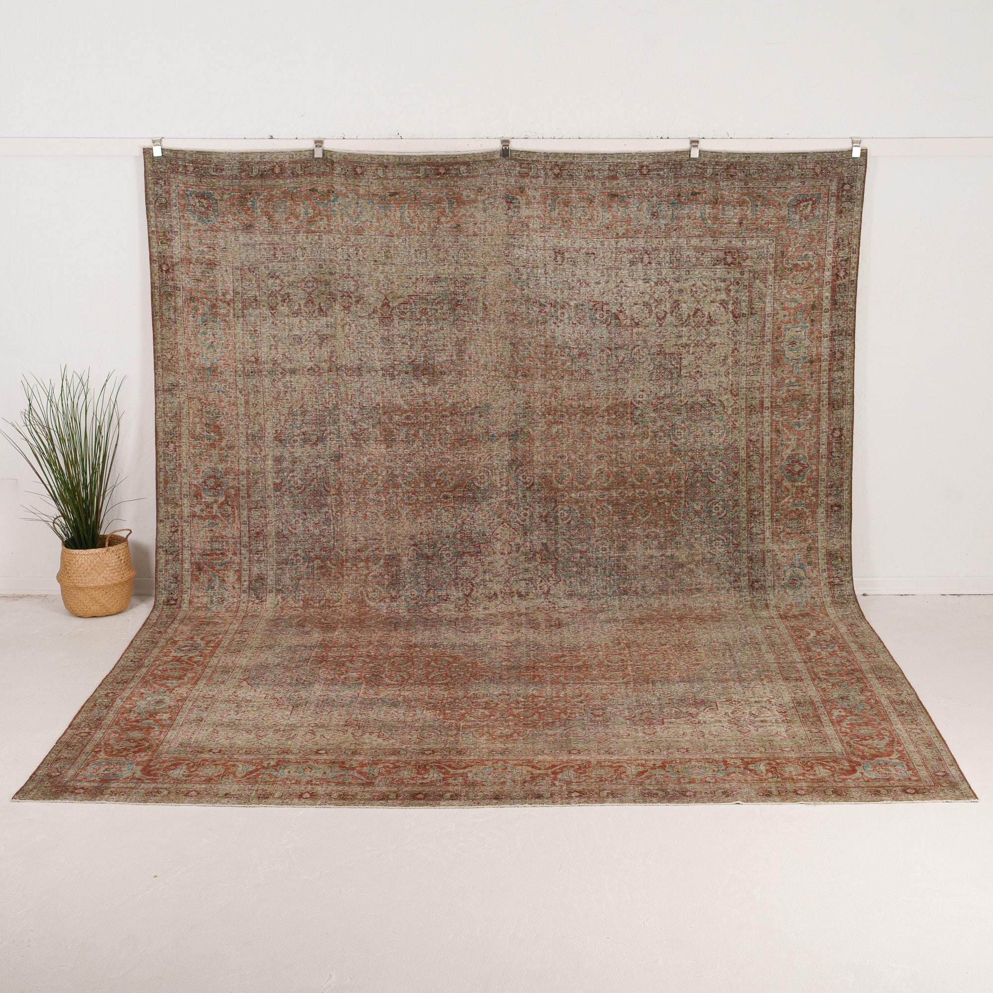 Dalorissa - Vintage Persian Area Rug